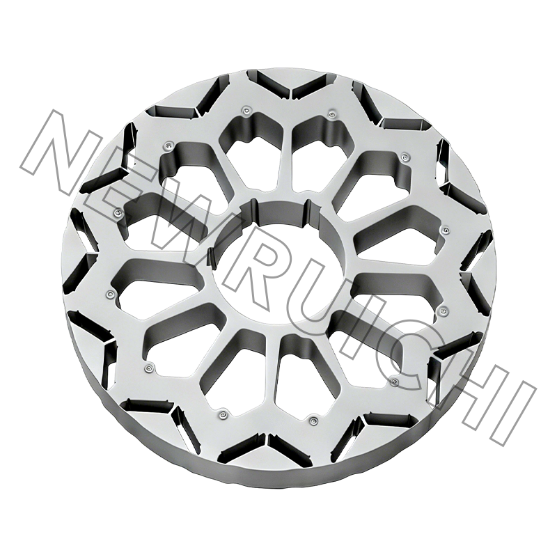 Laminace statoru a rotoru motoru nového vozidla Energy